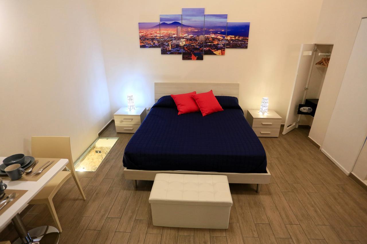 Apartcity Naples B&B ภายนอก รูปภาพ