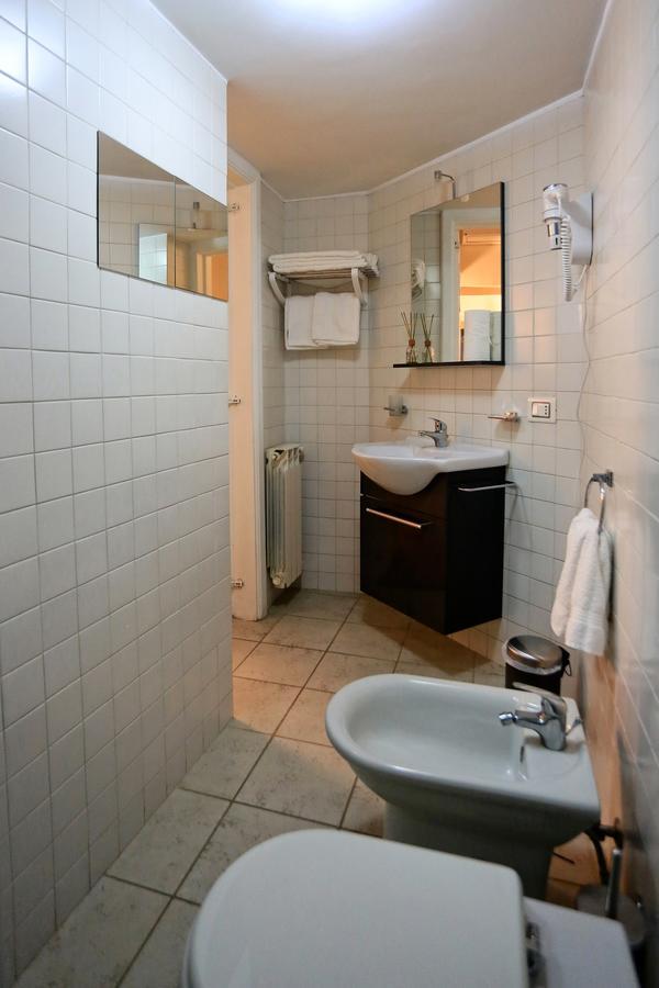 Apartcity Naples B&B ภายนอก รูปภาพ