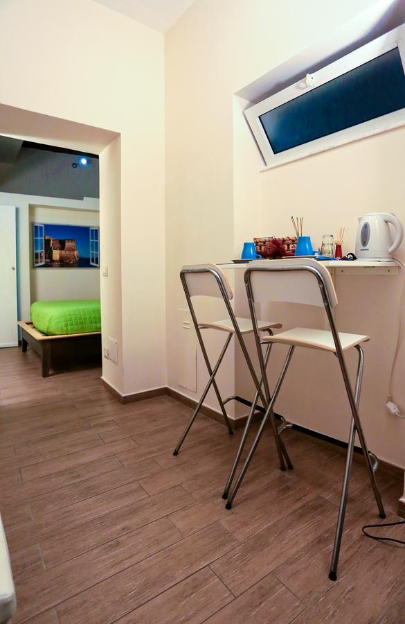 Apartcity Naples B&B ภายนอก รูปภาพ