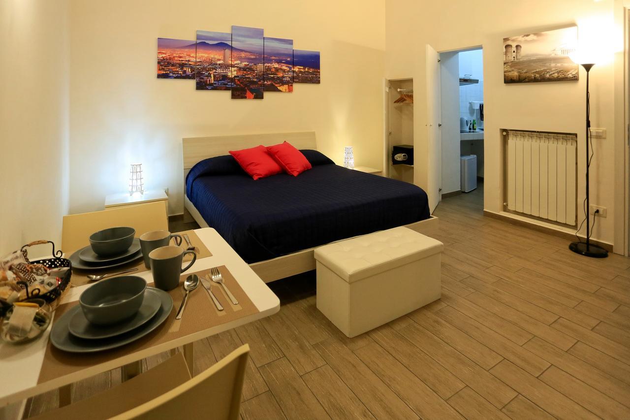 Apartcity Naples B&B ภายนอก รูปภาพ