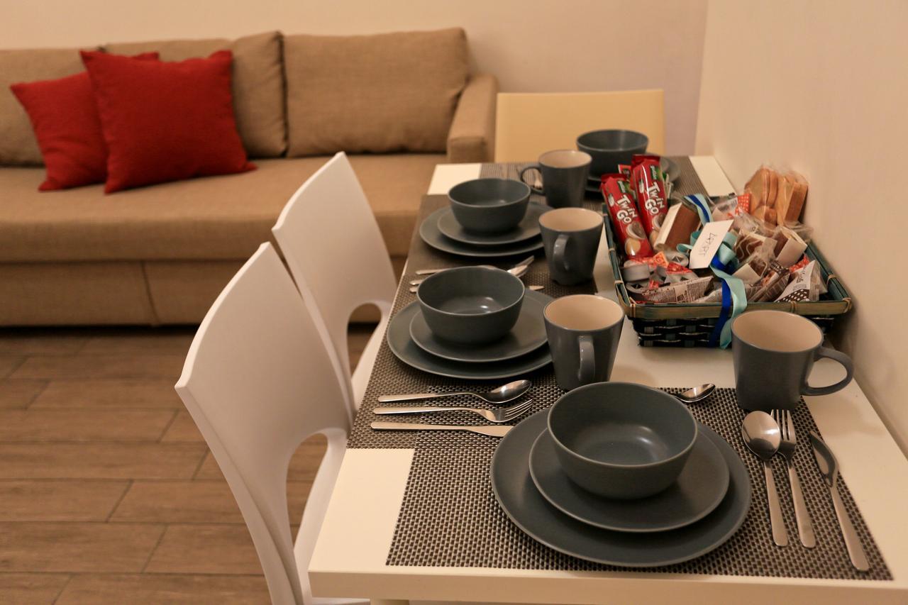 Apartcity Naples B&B ภายนอก รูปภาพ